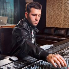 Jordan DJ Swivel Young